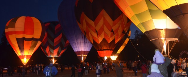 Hot Air Balloon Light Up, Vernon Winter Carnival